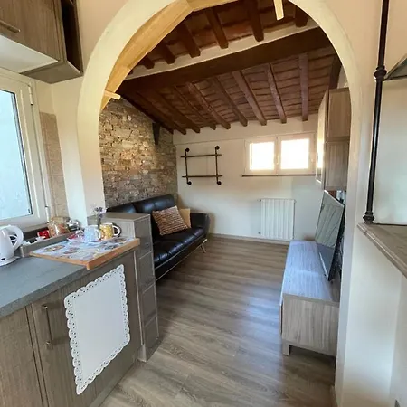 Il Cappellaio Matto Apartment *
